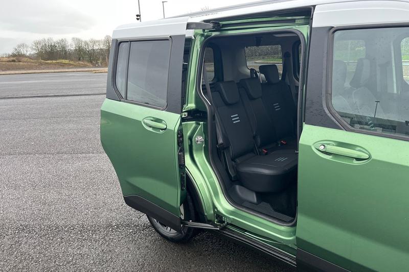 Used Ford E-Tourneo Custom 2025 for sale - 77951273: Photo 22