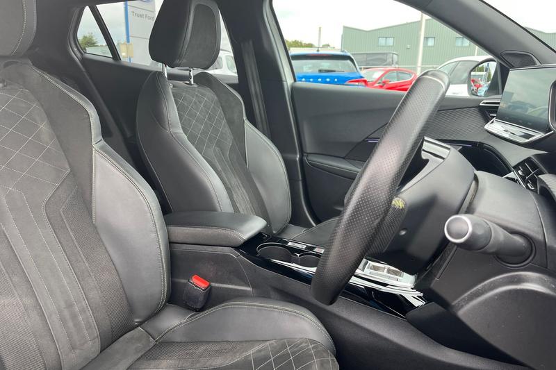 Used Peugeot 2008 2022 for sale - 77888339: Photo 17