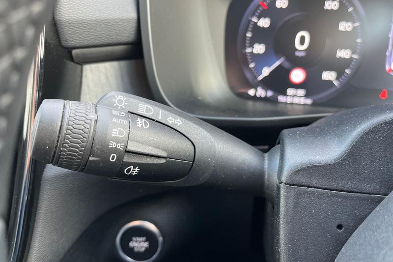 Used Volvo XC40 2021 for sale - 76076677: Photo 14