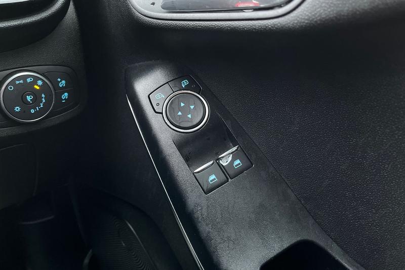 Used Ford Fiesta 2018 for sale - 77427221: Photo 16