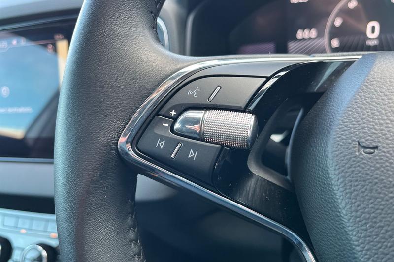 Used Skoda Karoq 2024 for sale - 77367648: Photo 22