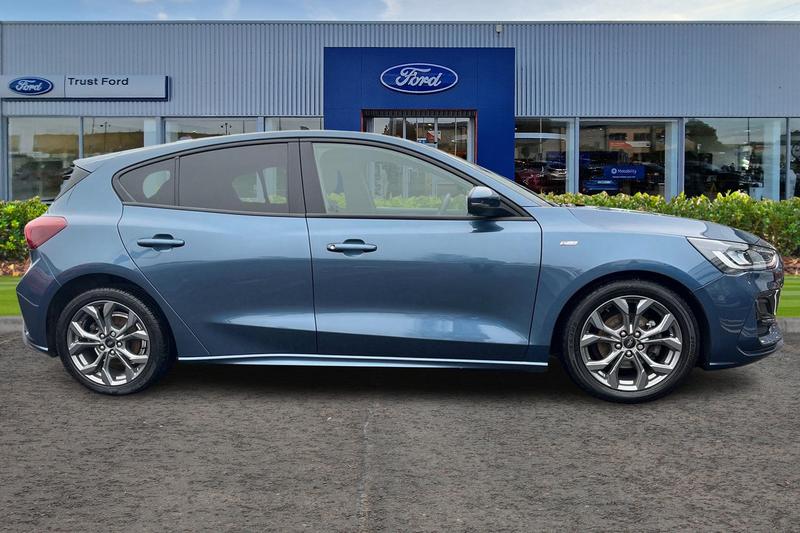 Used Ford Focus 2023 for sale - 76797045: Photo 3