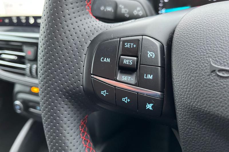 Used Ford Focus 2023 for sale - 77435520: Photo 25