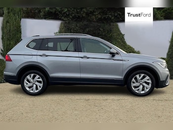 Used Volkswagen Tiguan Allspace 2022 for sale - 77918616: Photo