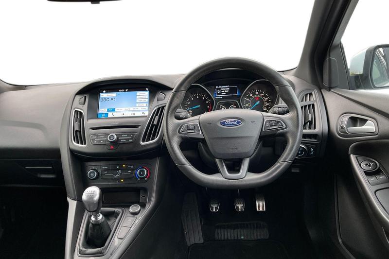 Used Ford Focus 2018 for sale - 77176399: Photo 11