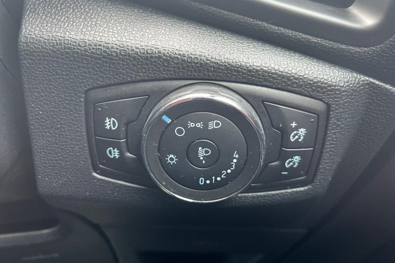 Used Ford Ecosport 2018 for sale - 77935048: Photo 29