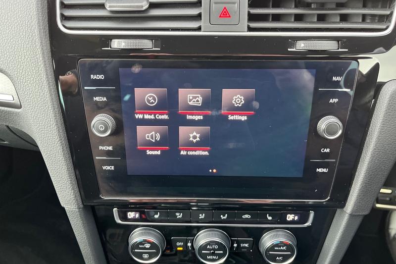 Used Volkswagen Golf 2019 for sale - 77301154: Photo 31