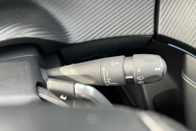 Used Peugeot 2008 2023 for sale - 77809612: Photo 15