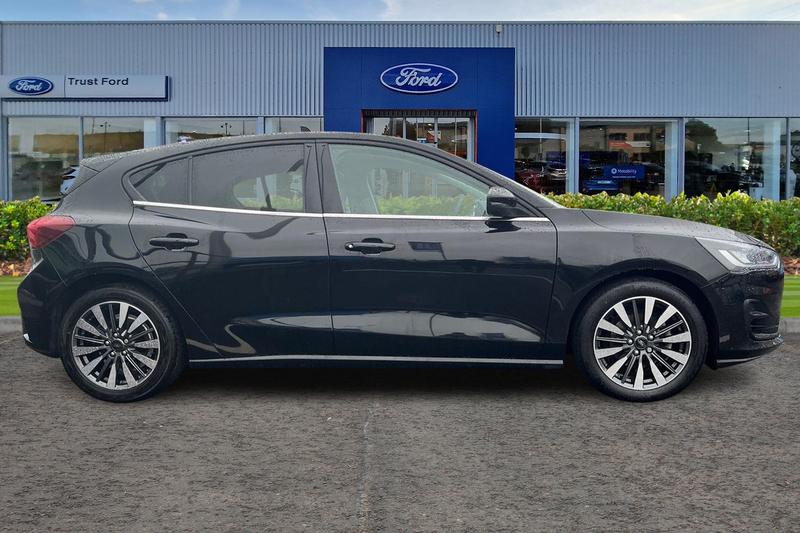 Used Ford Focus 2023 for sale - 76819192: Photo 3