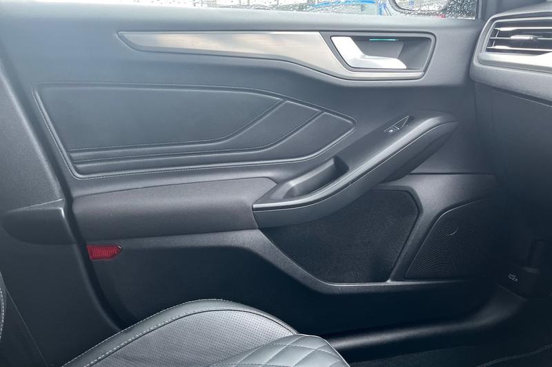 Used Ford Focus 2023 for sale - 76819192: Photo 30