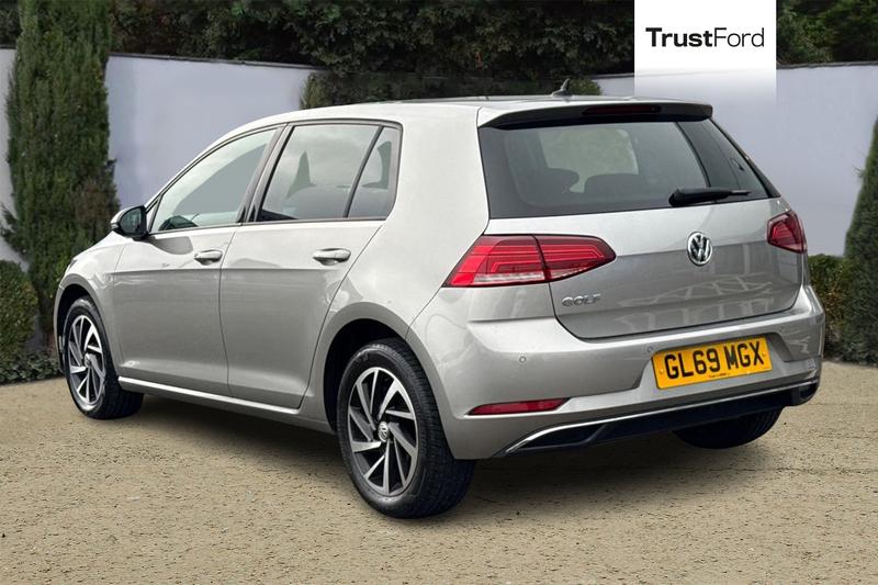 Used Volkswagen Golf 2019 for sale - 76154153: Photo 2