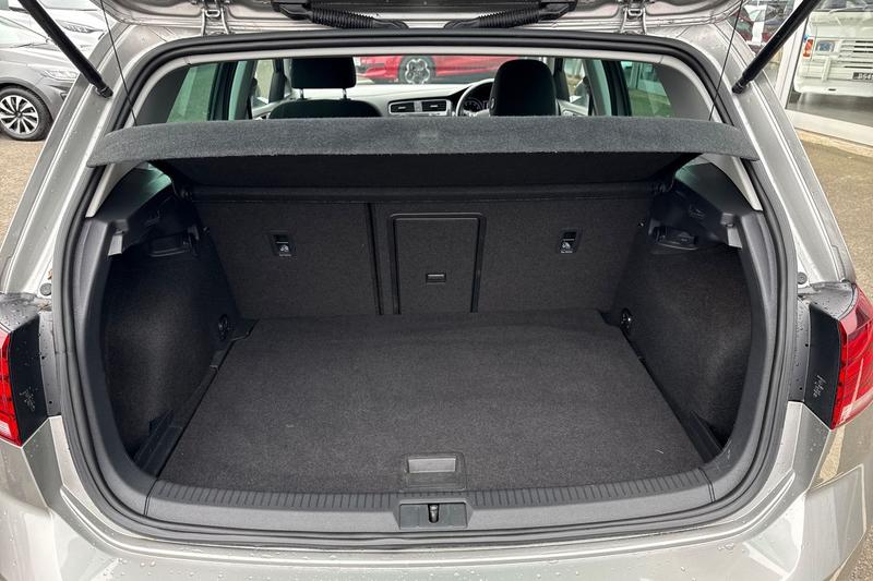 Used Volkswagen Golf 2019 for sale - 76154153: Photo 21