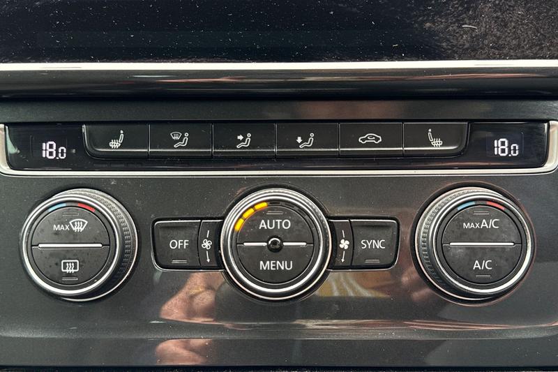 Used Volkswagen Golf 2019 for sale - 76154153: Photo 29