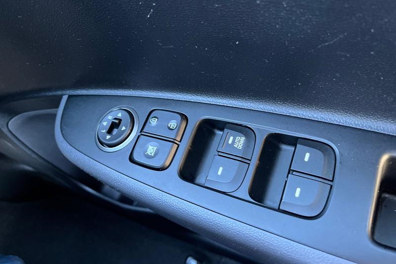 Used Hyundai i10 2018 for sale - 77187033: Photo 16