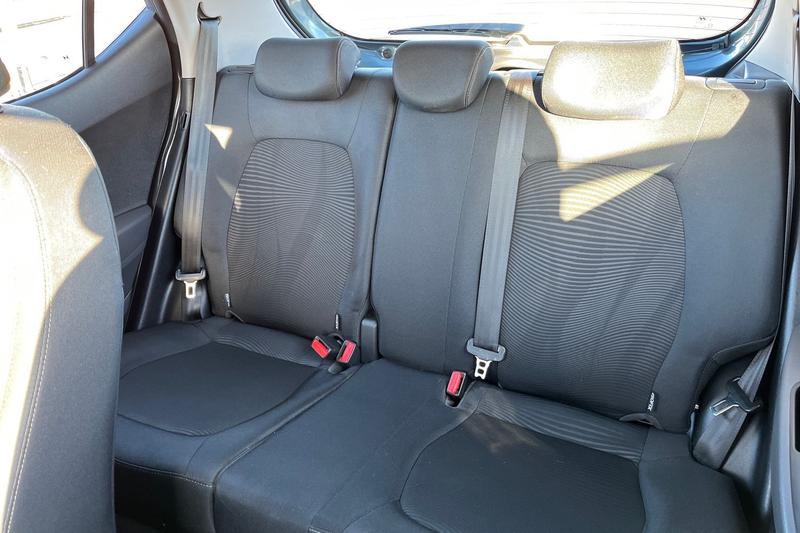 Used Hyundai i10 2018 for sale - 77187033: Photo 20