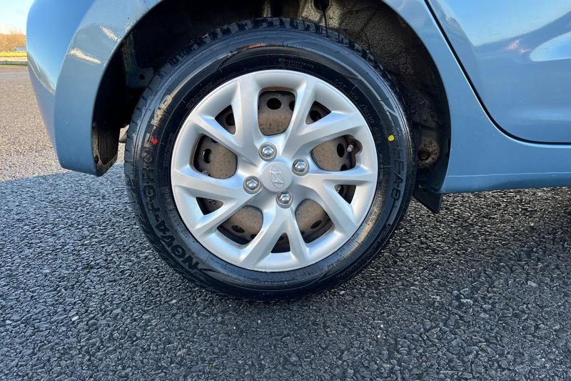 Used Hyundai i10 2018 for sale - 77187033: Photo 8