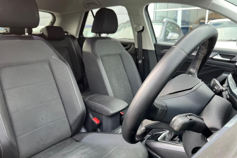 Used Volkswagen T-Roc 2023 for sale - 77412902: Photo 17