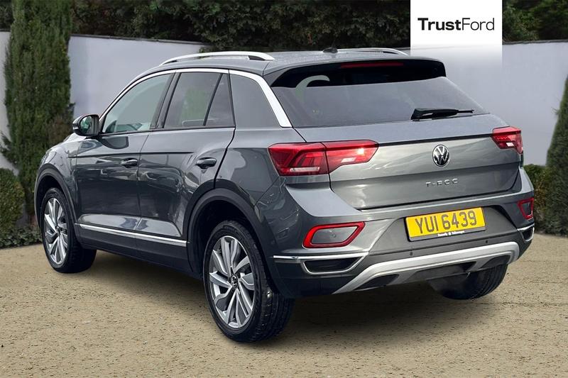 Used Volkswagen T-Roc 2023 for sale - 77412902: Photo 2
