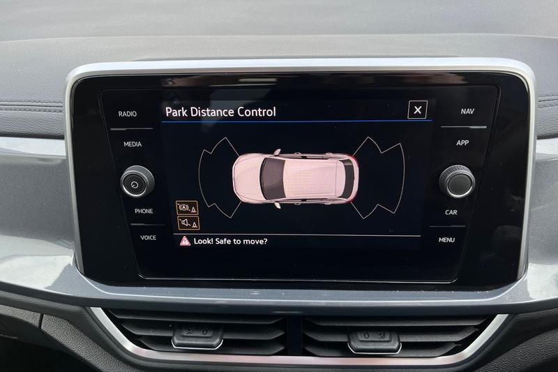 Used Volkswagen T-Roc 2023 for sale - 77412902: Photo 25