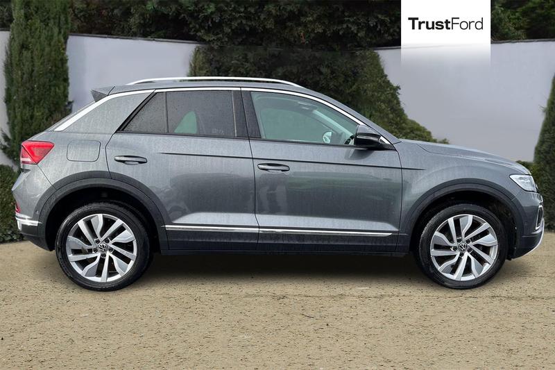 Used Volkswagen T-Roc 2023 for sale - 77412902: Photo 3