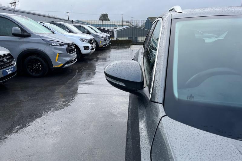 Used Volkswagen T-Roc 2023 for sale - 77412902: Photo 32