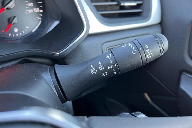 Used Renault Captur 2022 for sale - 77152082: Photo 15