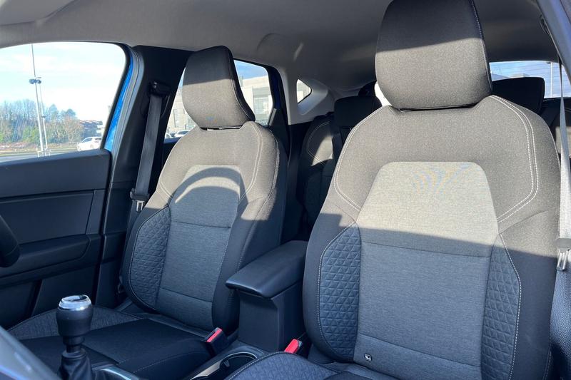 Used Renault Captur 2022 for sale - 77152082: Photo 19