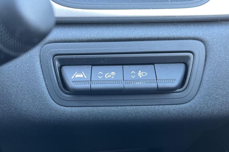 Used Renault Captur 2022 for sale - 77152082: Photo 24