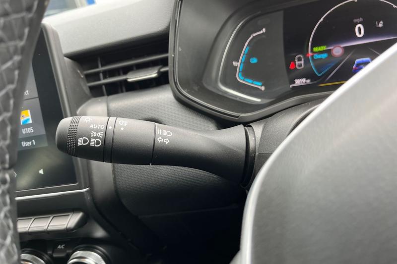 Used Renault Clio 2023 for sale - 78144860: Photo 14