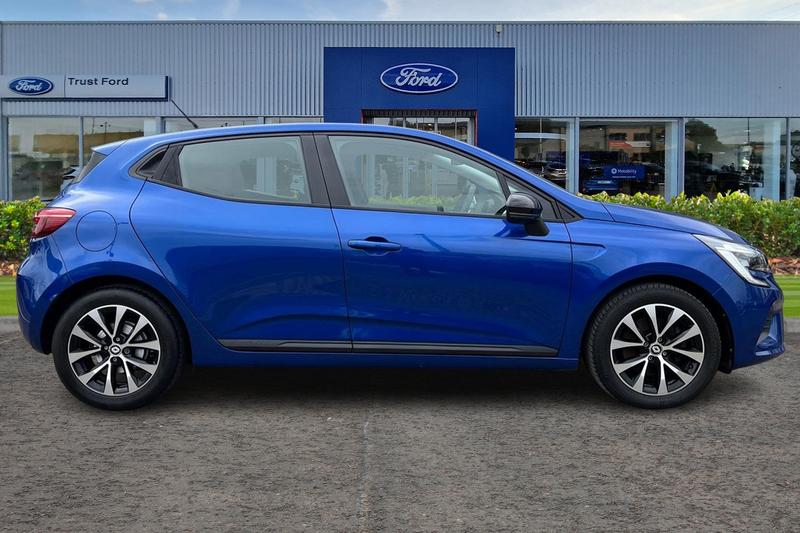 Used Renault Clio 2023 for sale - 78144860: Photo 3