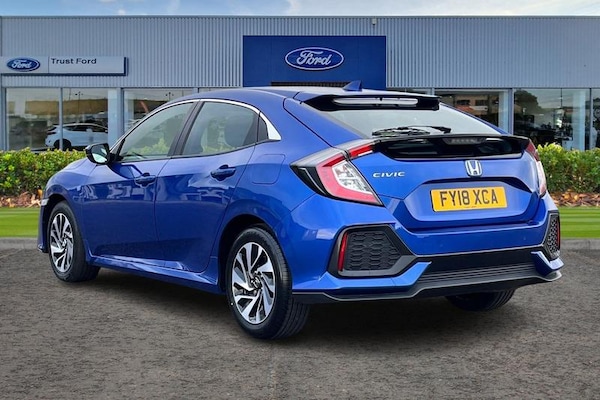 Used Honda Civic 2018 for sale - 76234777: Photo 2