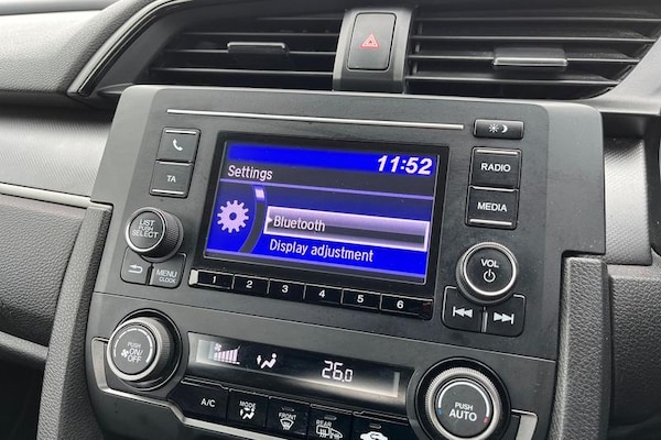 Used Honda Civic 2018 for sale - 76234777: Photo 36