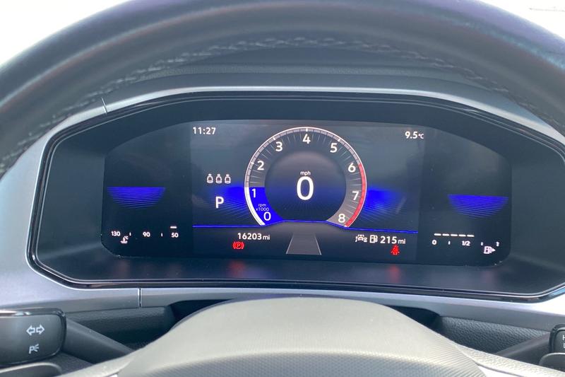 Used Volkswagen T-Roc 2023 for sale - 77840812: Photo 13