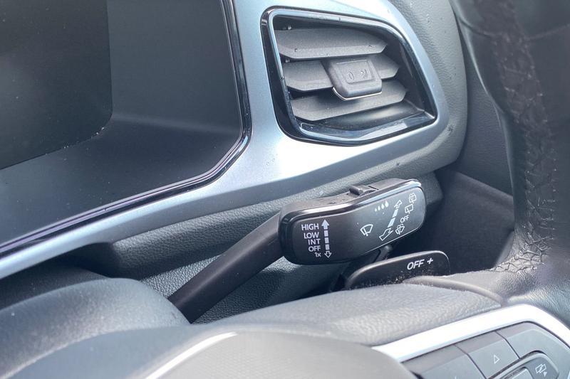 Used Volkswagen T-Roc 2023 for sale - 77840812: Photo 15