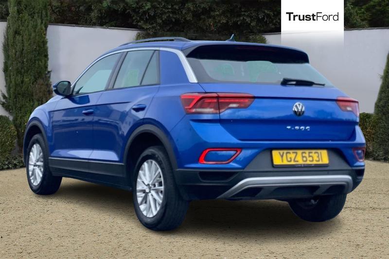Used Volkswagen T-Roc 2023 for sale - 77840812: Photo 2