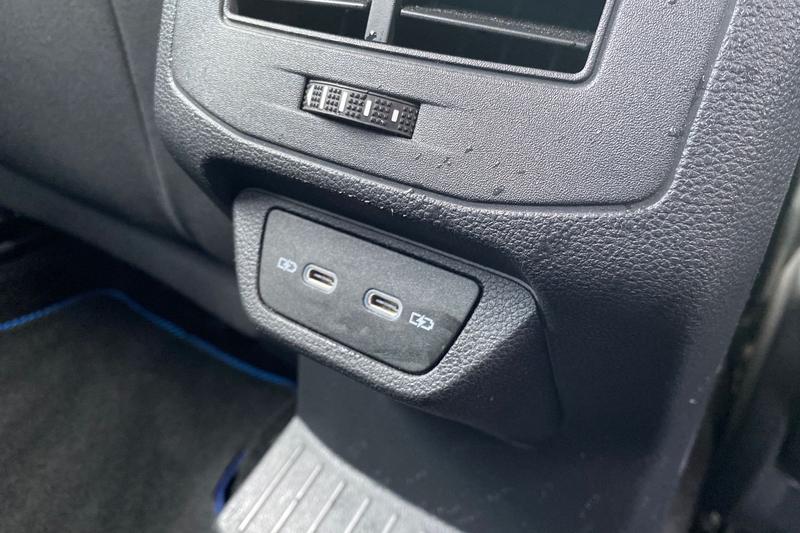 Used Volkswagen T-Roc 2023 for sale - 77840812: Photo 23