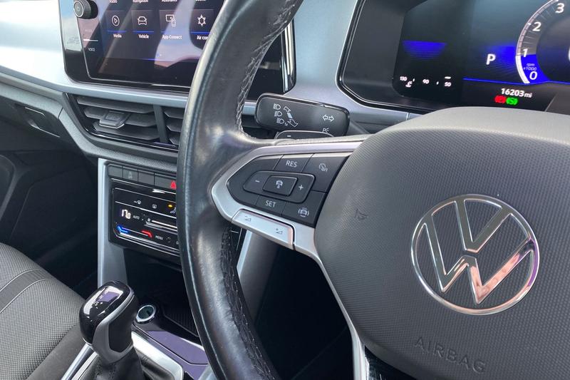 Used Volkswagen T-Roc 2023 for sale - 77840812: Photo 27