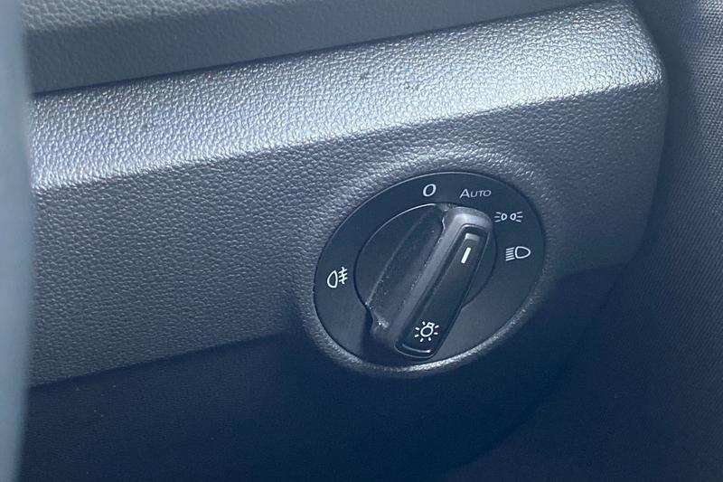 Used Volkswagen T-Roc 2023 for sale - 77840812: Photo 29