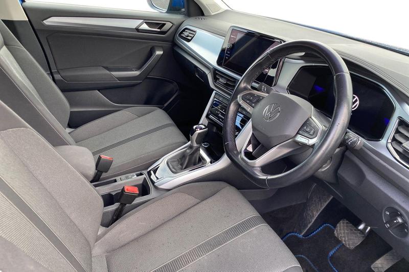 Used Volkswagen T-Roc 2023 for sale - 77840812: Photo 9