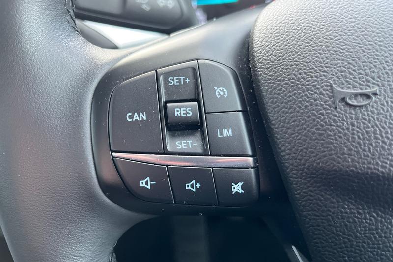 Used Ford Focus 2021 for sale - 76882580: Photo 32