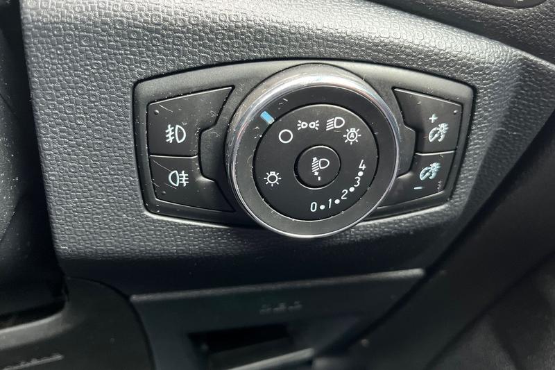 Used Ford Ecosport 2019 for sale - 76480417: Photo 32