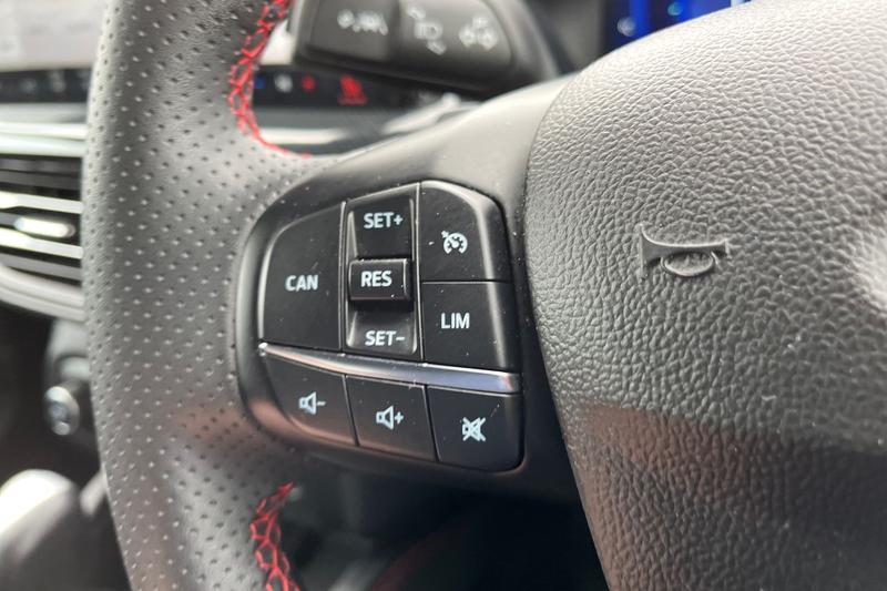 Used Ford Focus 2023 for sale - 77819821: Photo 26