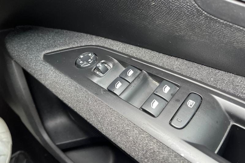 Used Peugeot 5008 2022 for sale - 77529063: Photo 16