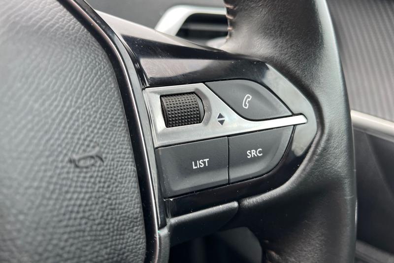 Used Peugeot 5008 2022 for sale - 77529063: Photo 31