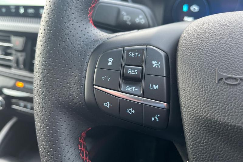 Used Ford Kuga 2025 for sale - 77128208: Photo 29