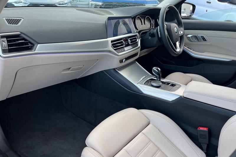 Used BMW 3 Series 2020 for sale - 76076676: Photo 18