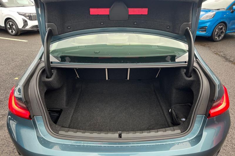 Used BMW 3 Series 2020 for sale - 76076676: Photo 21