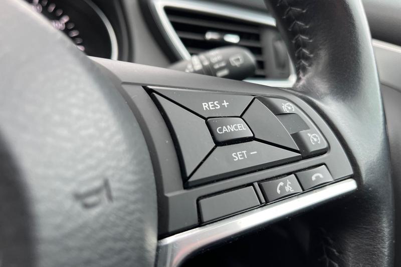 Used Nissan Qashqai 2018 for sale - 77286327: Photo 37