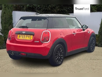 Used MINI Hatch 2019 for sale - 79369321: Photo