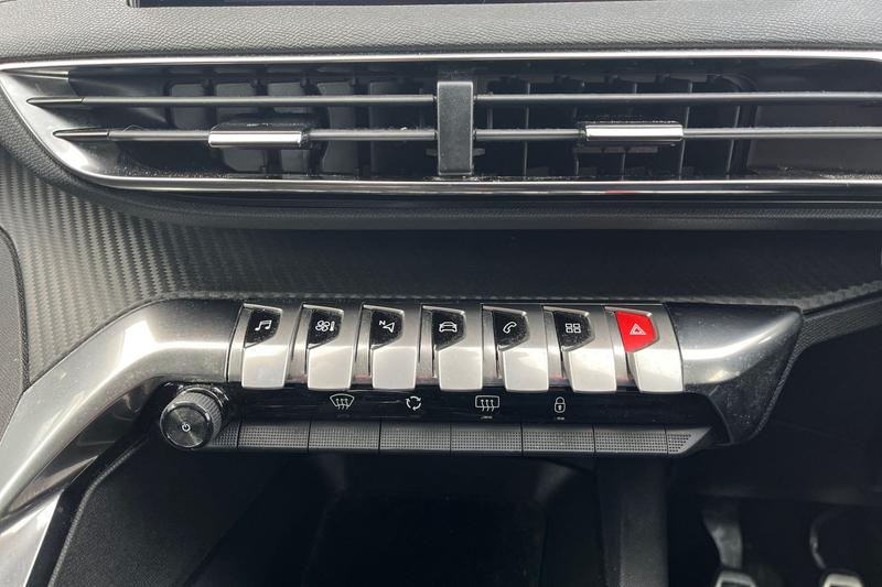 Used Peugeot 3008 2022 for sale - 77117415: Photo 26